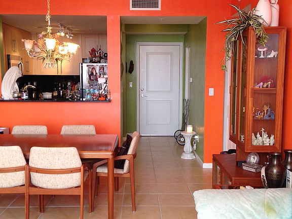 4th image of 511 SE 5th Ave APT 1706