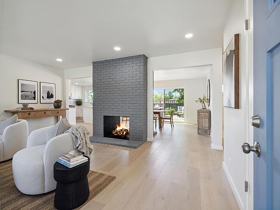 3rd image of 7 Harrison Court