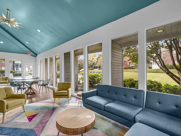 The Nova Apartments — Photo 18