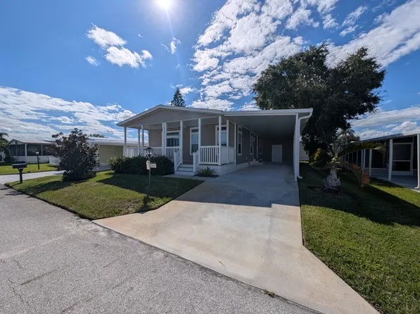 221 NE Forrest Ct #221, Jensen Beach, FL 34957