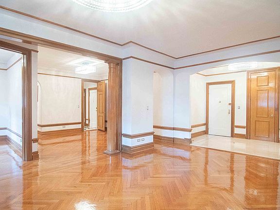5th image of 575 W End Ave
