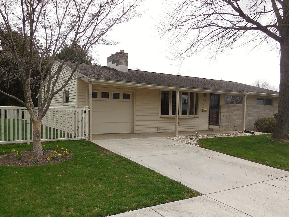 GORGEOUS, mint condition ranch home in Camp Hill, Cumberland Valley School District
