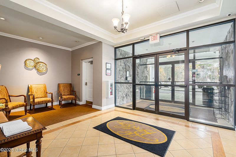4th image of 8 Wall Street #210