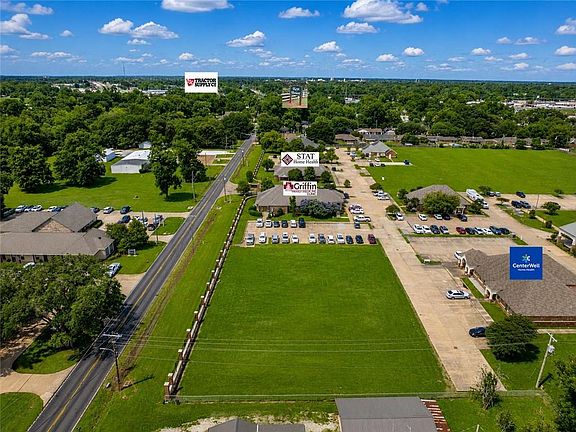 2nd image of 141 Yorktown Dr Lot 1