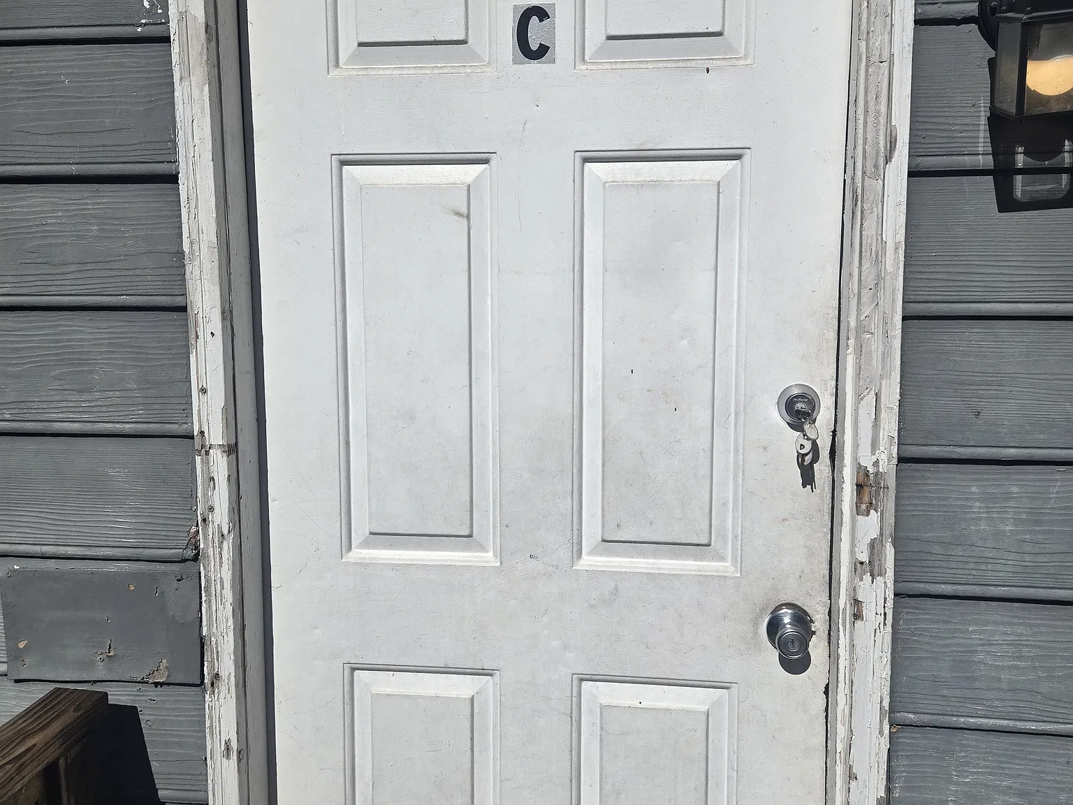 300 Sunnyside Dr — Photo 2