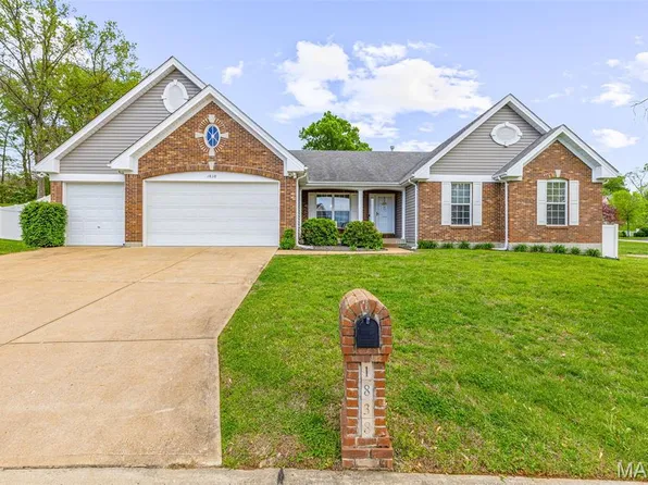 1838 Pullman Dr, Festus, MO 63028
