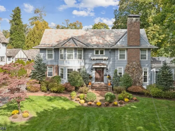 33 Mountain Ave, Maplewood Twp., NJ 07040