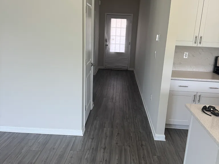 14 Warwick Ct — Photo 27