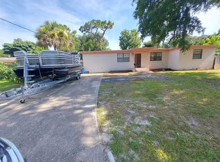 6211 Green Pine Ln, Jacksonville, FL 32277