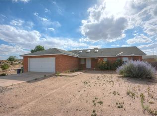1021 11th St SE, Rio Rancho, NM 87124