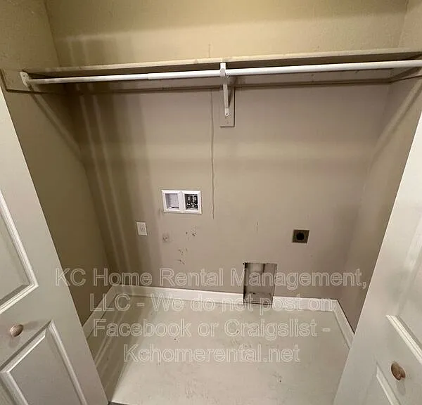 10540 Kane Dr — Photo 14
