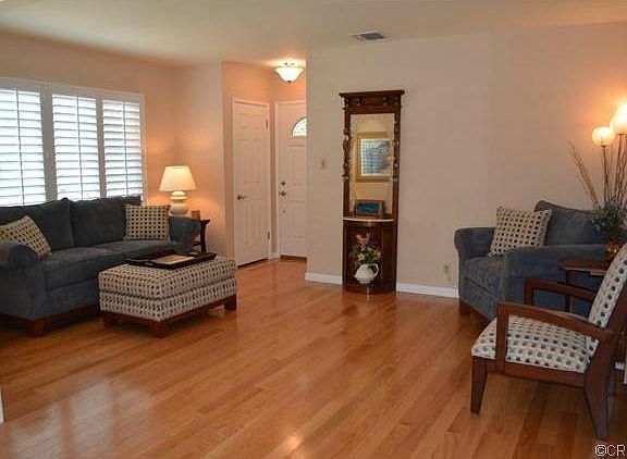 5th image of 4348 Ostrom Ave