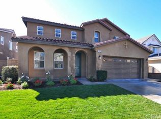 15865 Snowy Peak Ln, Fontana, CA 92336