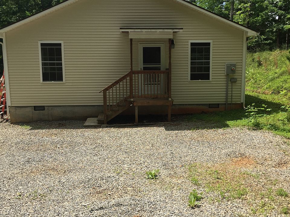 1st image of 363 Hidden Hill Ln