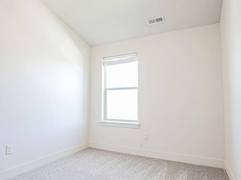 Mesa Falls Apartments — Photo 53
