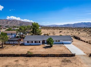 16433 Ocotilla Rd, Apple Valley, CA 92307