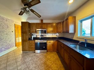 67 Gore St #2, Cambridge, MA 02141