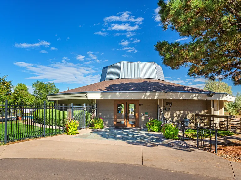 Bonterra Lakeside Apartments — Photo 6