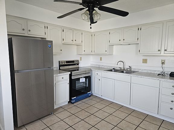 4th image of 5824 Marcia Ln