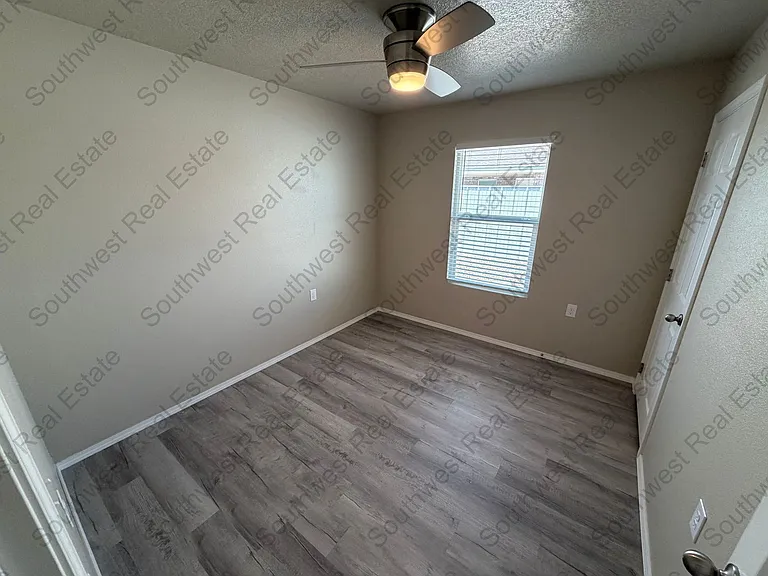 1208 W. Manana Blvd. — Photo 8
