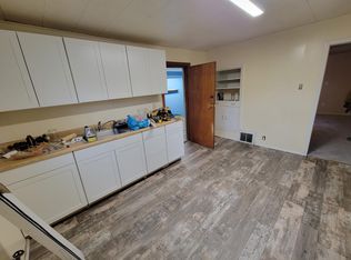 913 9th Ave, New Brighton, PA 15066