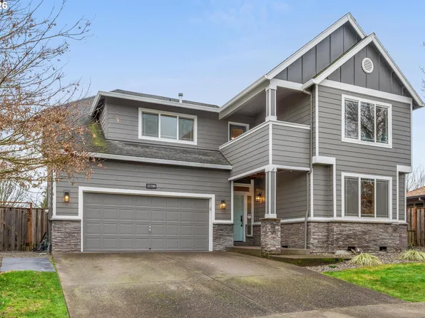 33790 NE Kern Ct, Scappoose, OR 97056
