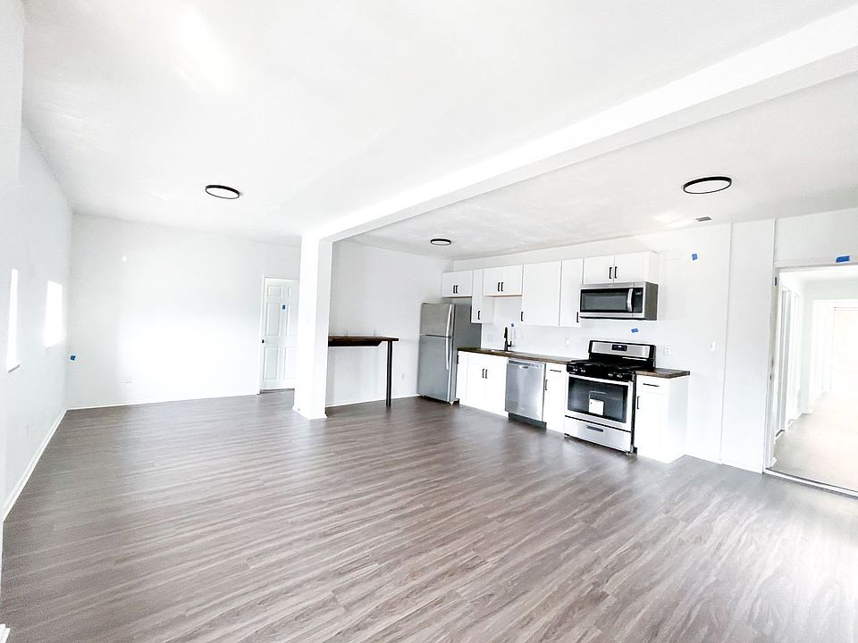 1st image of 600 E Warrington Ave #3