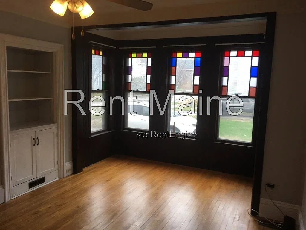 2 bed, 1.0 bath, $1,325 — Photo 4
