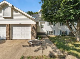 1126 Par Ln, Willmar, MN 56201