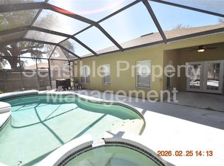 813 Parsons Pointe St, Seffner, FL 33584