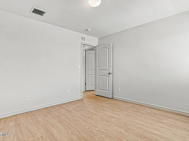 1089 Indigo Sky St — Photo 42