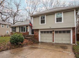 7915 W 79th St, Overland Park, KS 66204