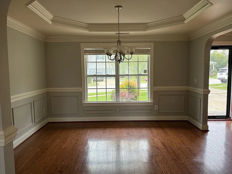 1205 Dexter Ridge Dr — Photo 2