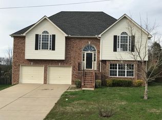 1814 Rory Cv, La Vergne, TN 37086