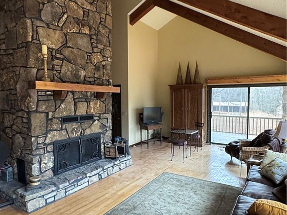 4th image of 9643 Erbie Cutoff Rd