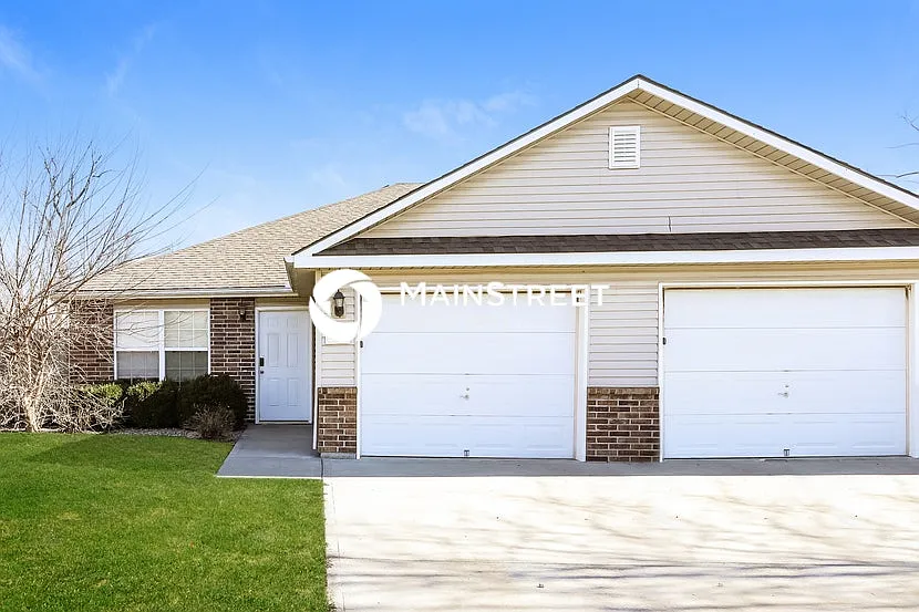 222 Palmer Ct