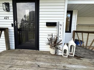 421 9th Ave, Madison, MN 56256