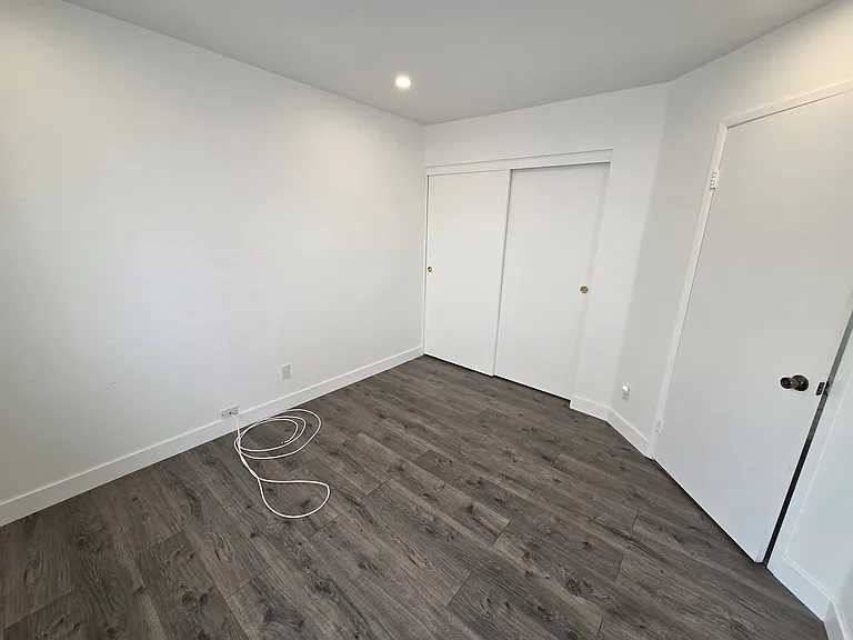 22852 Springdale Dr — Photo 11