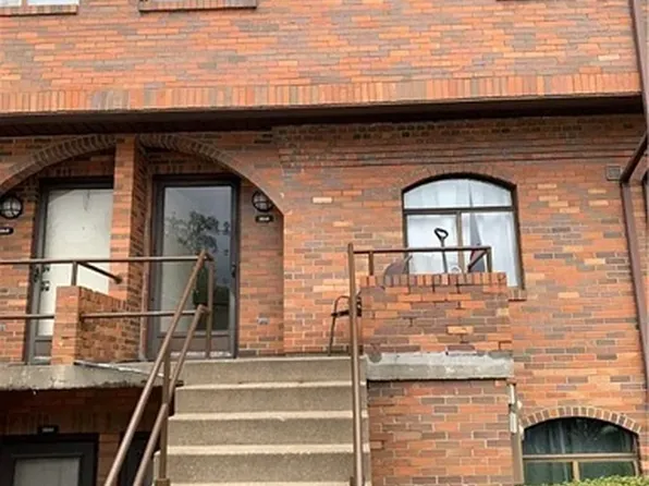 3246 Kennett Sq, Pittsburgh, PA 15213