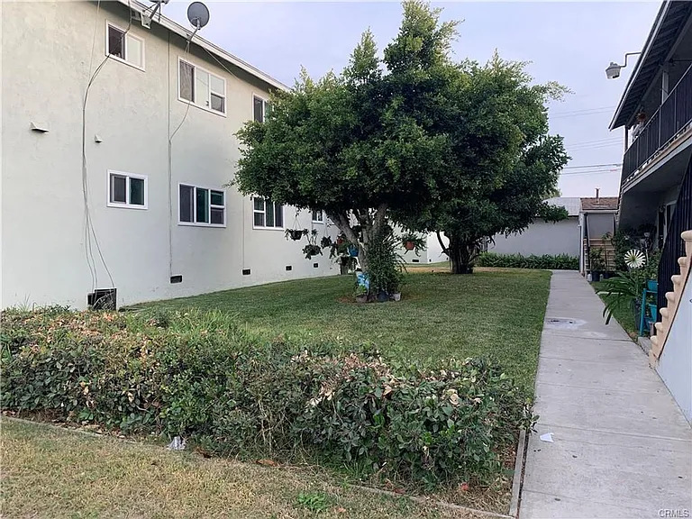 1316 W Valencia Dr — Photo 23