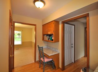 1617 Ambleside Cir, Naperville, IL 60540