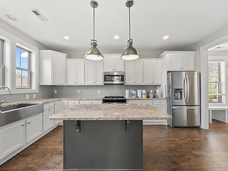 1813 Iron Mill Dr — Photo 8