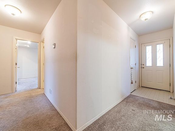 4th image of 16517 Madison Rd