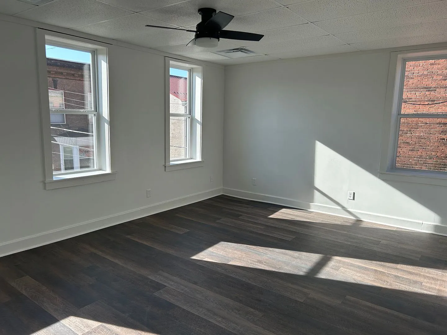 112-114 Market Street — Photo 3