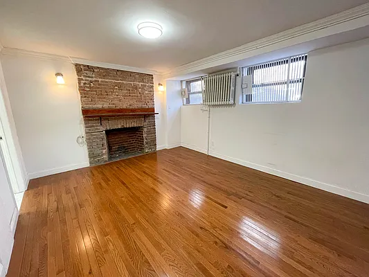 Rented by City Connections Realty | media 2