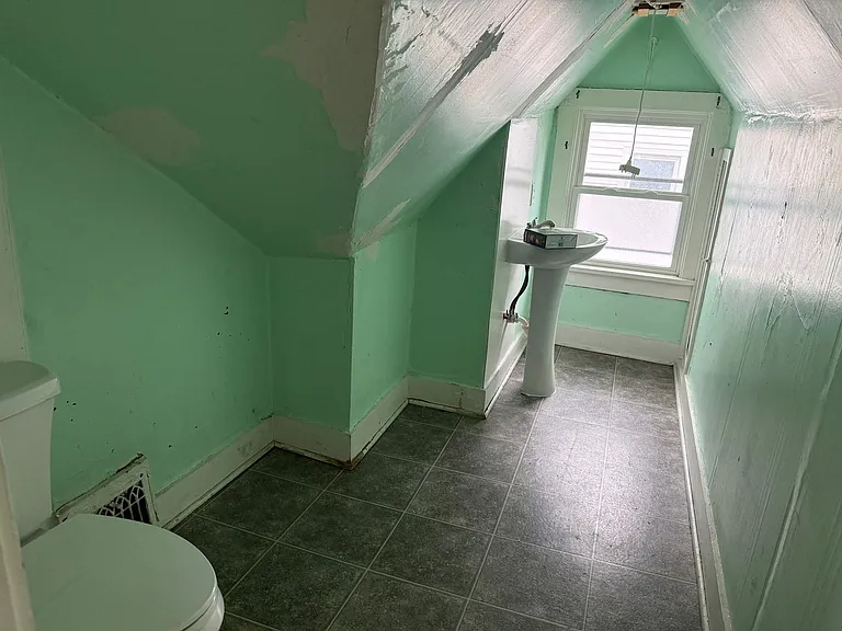 1331 Louisiana Ave NW — Photo 9
