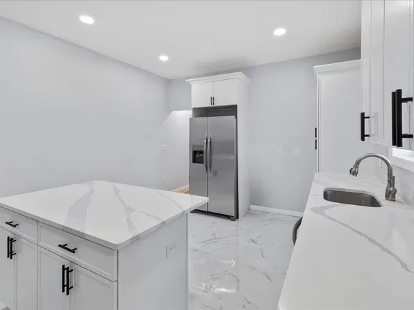 112 1st St Floor 1, Ridgewood, NJ 07450