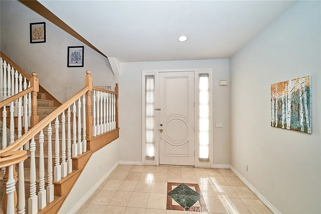 3 bed, 2148 sqft, $5,500 — Photo 4