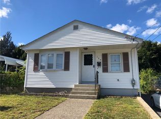 106 Seamans St, Providence, RI 02908