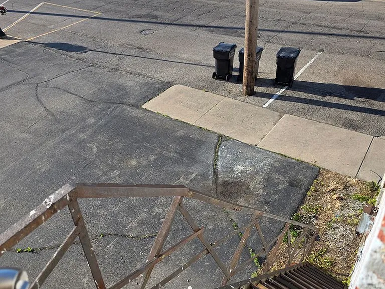 105 W Emeline St — Photo 34